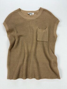 Haptics Medium Chunky Knit Top Lagenlook Oversized Boxy Pocket Beige Minimalist